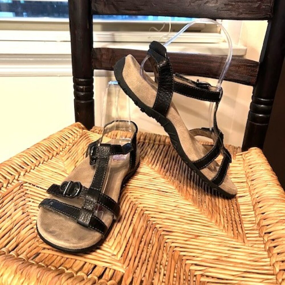 TAOS Red Willow Sandals token Women's 6 Slides Leather Strappy